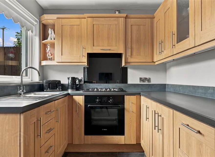 20 West Road, Portglenone, BT44 8BA