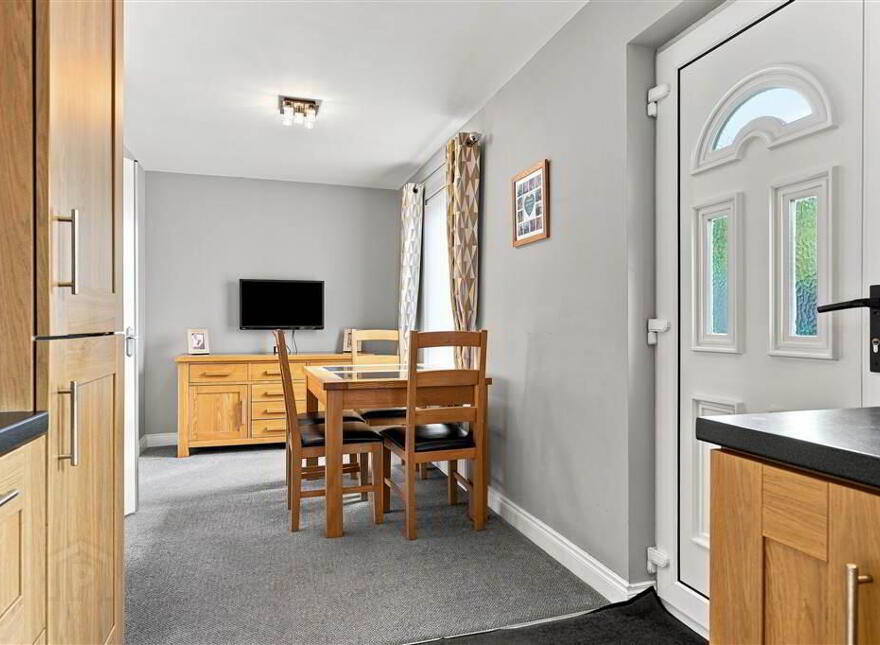 20 West Road, Portglenone, BT44 8BA