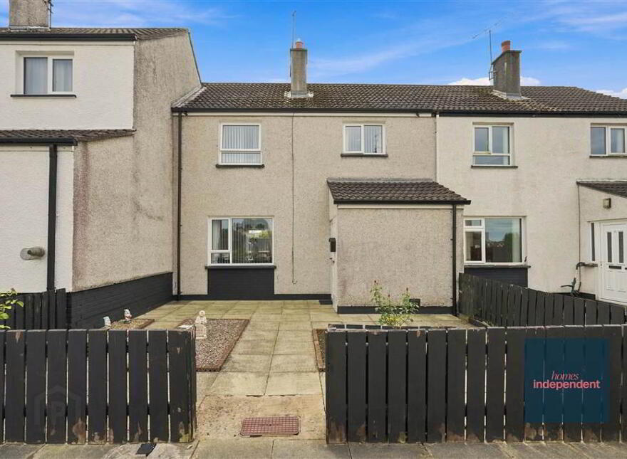 20 West Road, Portglenone, BT44 8BA