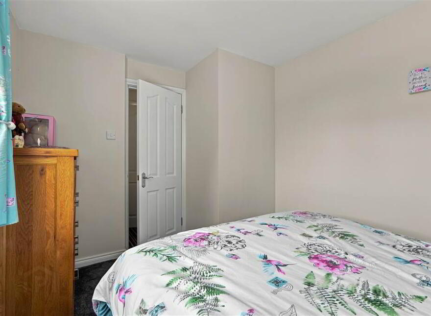 20 West Road, Portglenone, BT44 8BA