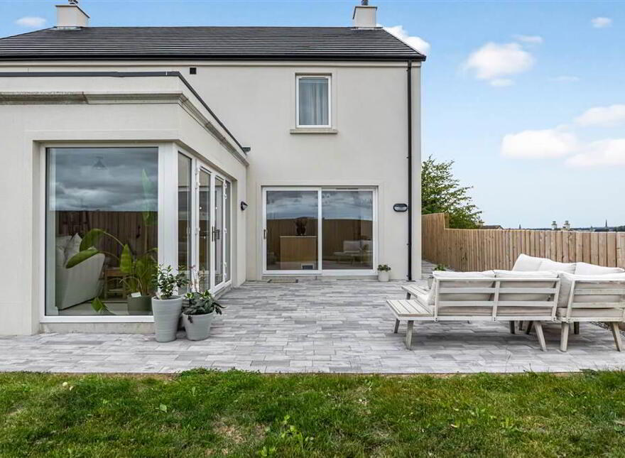 22a Ballantine Lane, Lisburn, BT27 5FG