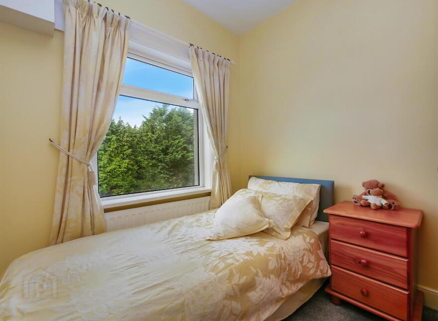 116 Ballylesson Road, Hillhall, Belfast, BT8 8JU