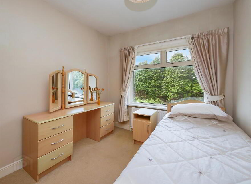 116 Ballylesson Road, Hillhall, Belfast, BT8 8JU