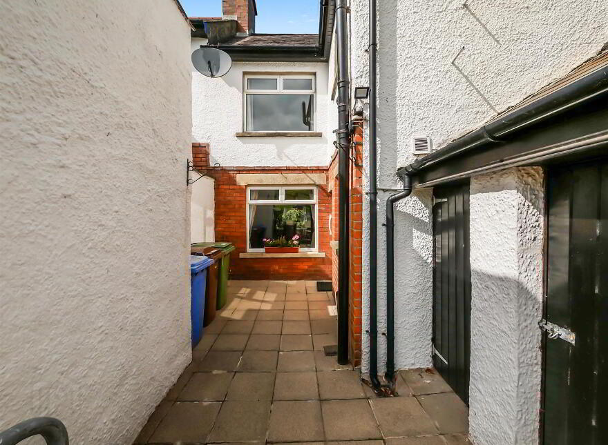 116 Ballylesson Road, Hillhall, Belfast, BT8 8JU