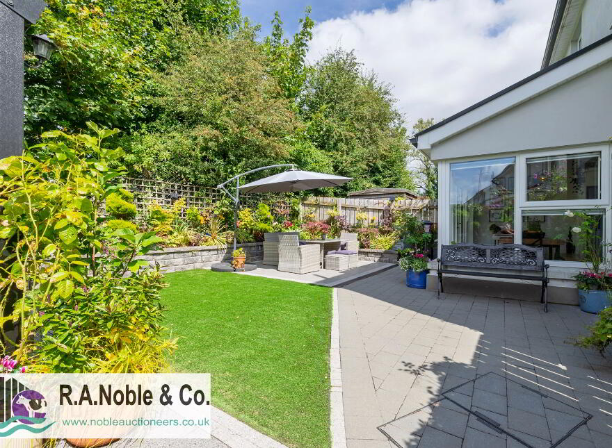 23 Blue Bell Glade, Lisbellaw, BT94 5FU