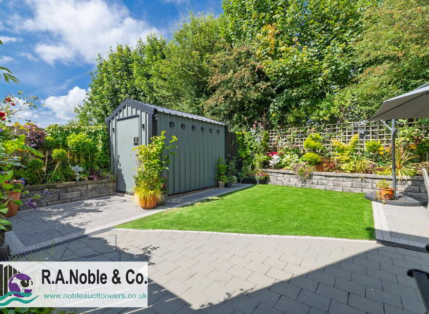23 Blue Bell Glade, Lisbellaw, BT94 5FU