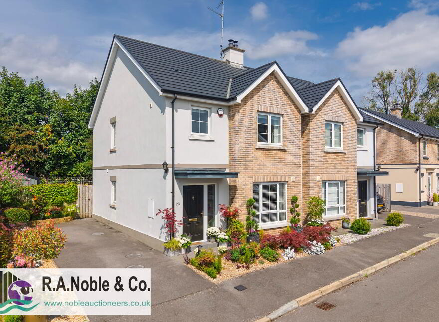 23 Blue Bell Glade, Lisbellaw, BT94 5FU