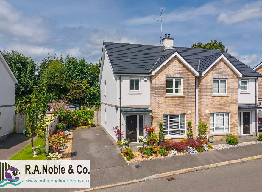 23 Blue Bell Glade, Lisbellaw, BT94 5FU
