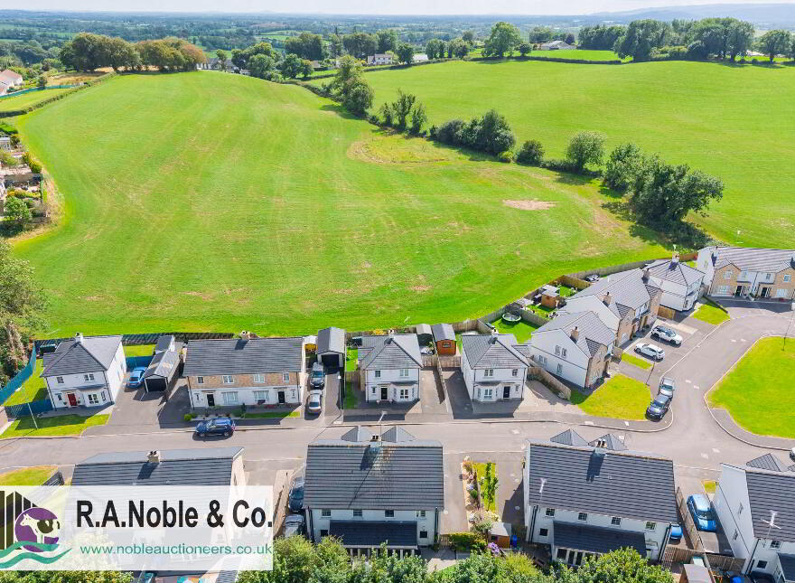 23 Blue Bell Glade, Lisbellaw, BT94 5FU