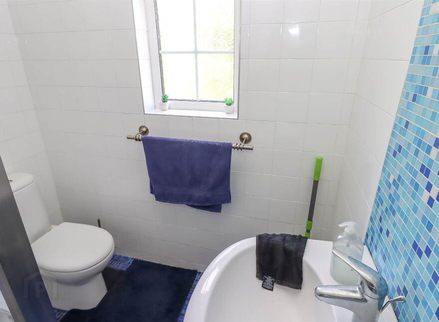 26b Dundonald Heights, Dundonald, Belfast, BT16 1XL