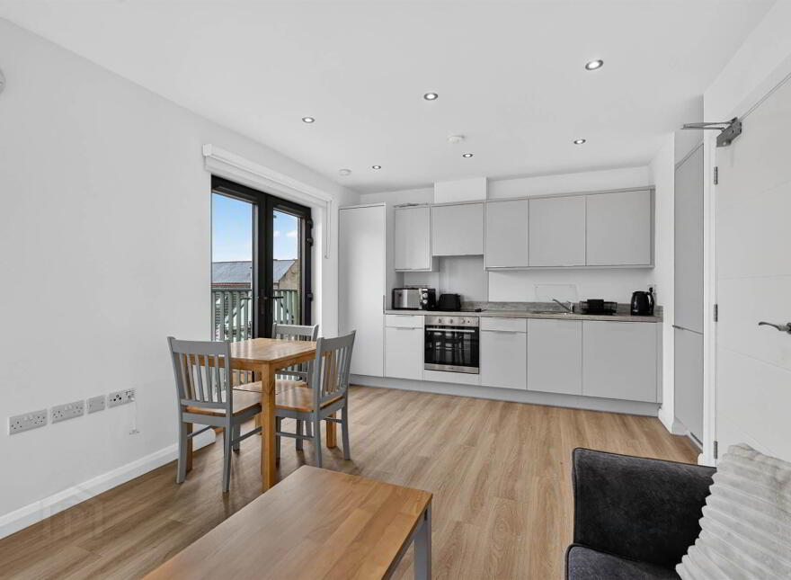 Apt 6, 31 Apsley Street, Belfast, BT7 1FU
