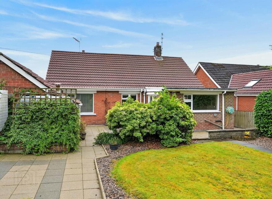29 Killowen Park, Lisburn, BT28 3LD