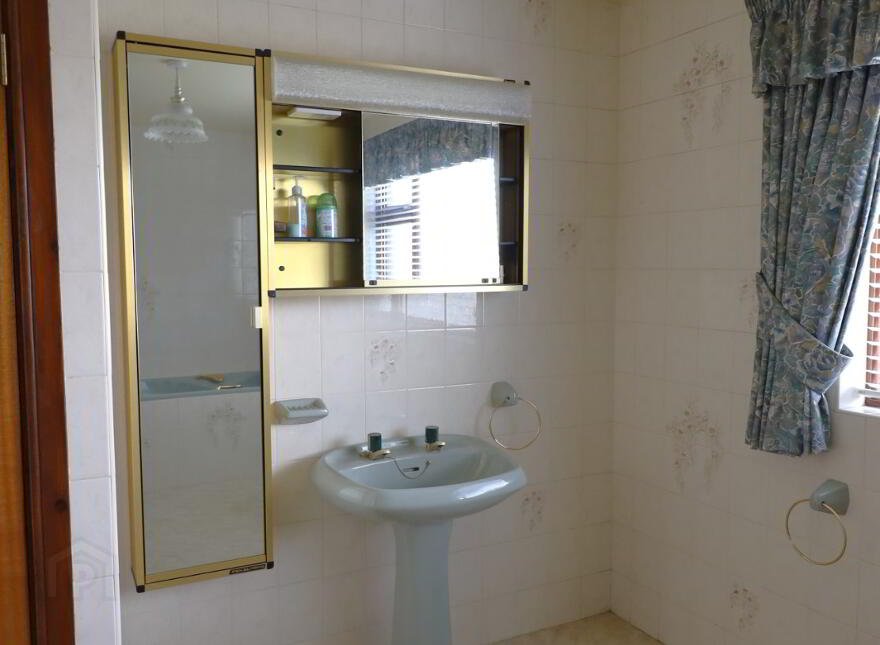 Coolmer, 45 Greencastle Street, Kilkeel, BT34 4BH
