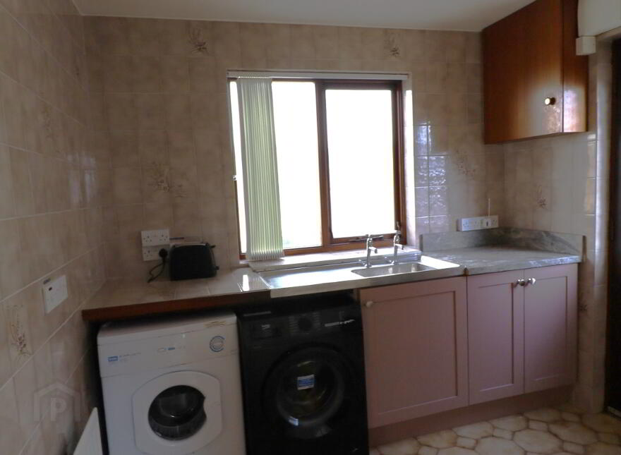 Coolmer, 45 Greencastle Street, Kilkeel, BT34 4BH