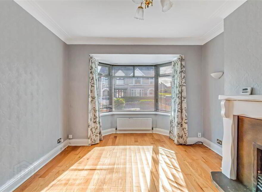 30 Locksley Park, Upper Lisburn Road, Belfast, BT10 0AR
