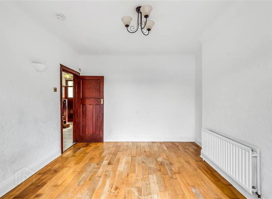 30 Locksley Park, Upper Lisburn Road, Belfast, BT10 0AR