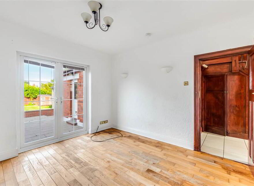 30 Locksley Park, Upper Lisburn Road, Belfast, BT10 0AR