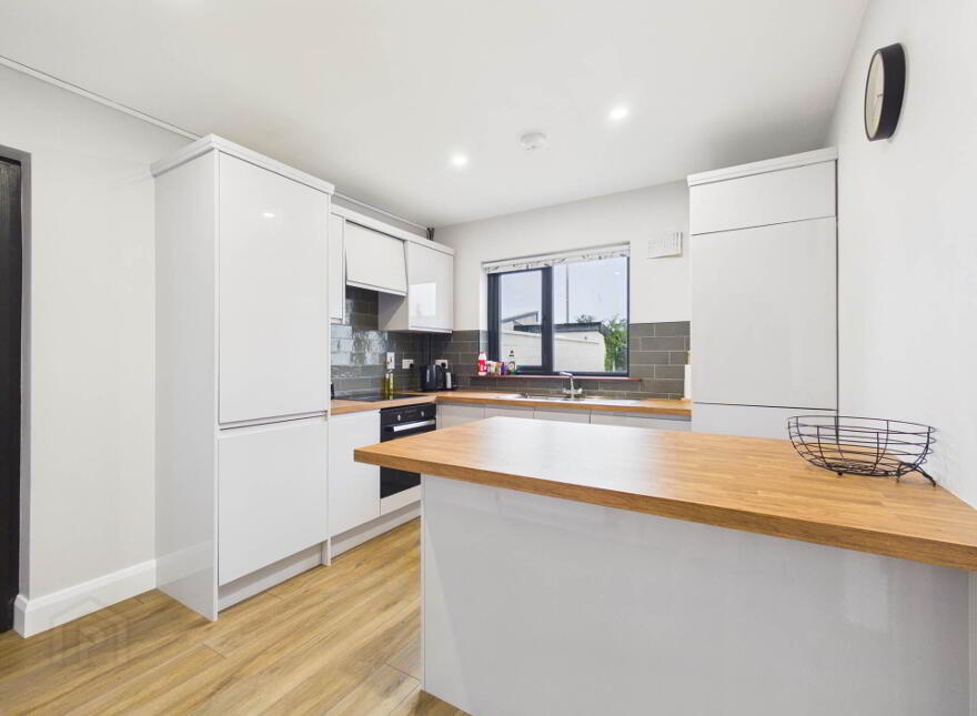 9 Belmont, Dublin Road, Galway City, H91AX9W