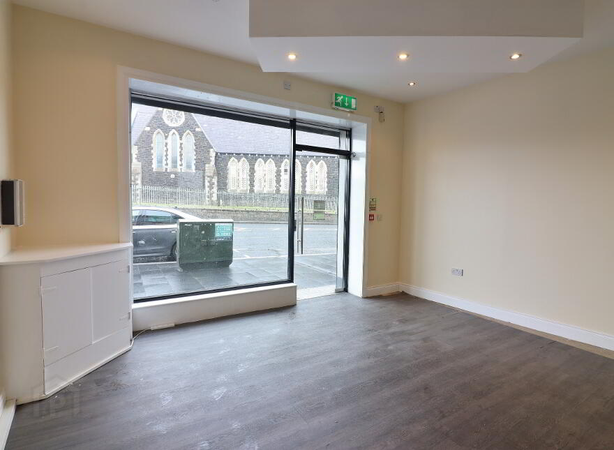 8 Church Place, Lurgan, BT66 6EY