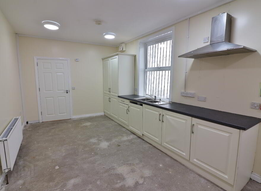 8 Church Place, Lurgan, BT66 6EY