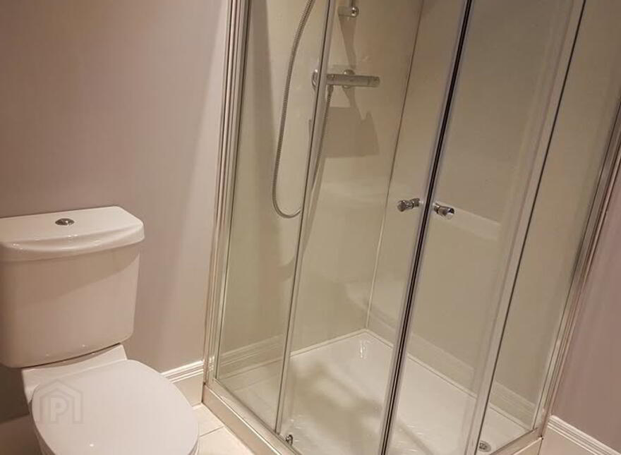 70 Ashley Avenue Apt 2, Belfast, BT9 7BU