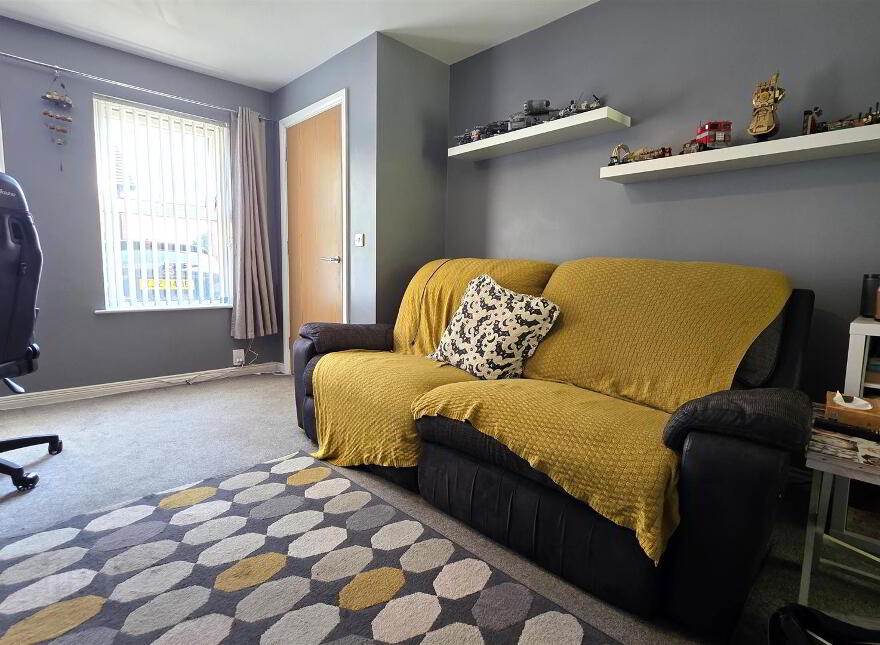 18 Ballyveigh Avenue, Antrim, BT41 2GX