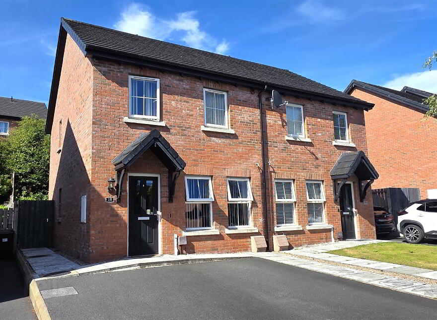18 Ballyveigh Avenue, Antrim, BT41 2GX