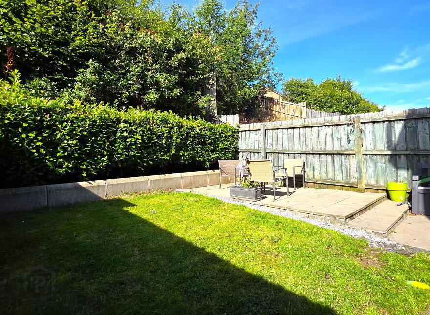18 Ballyveigh Avenue, Antrim, BT41 2GX