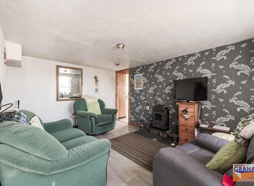 84 Carryduff Road, Temple, Lisburn, BT27 6UA