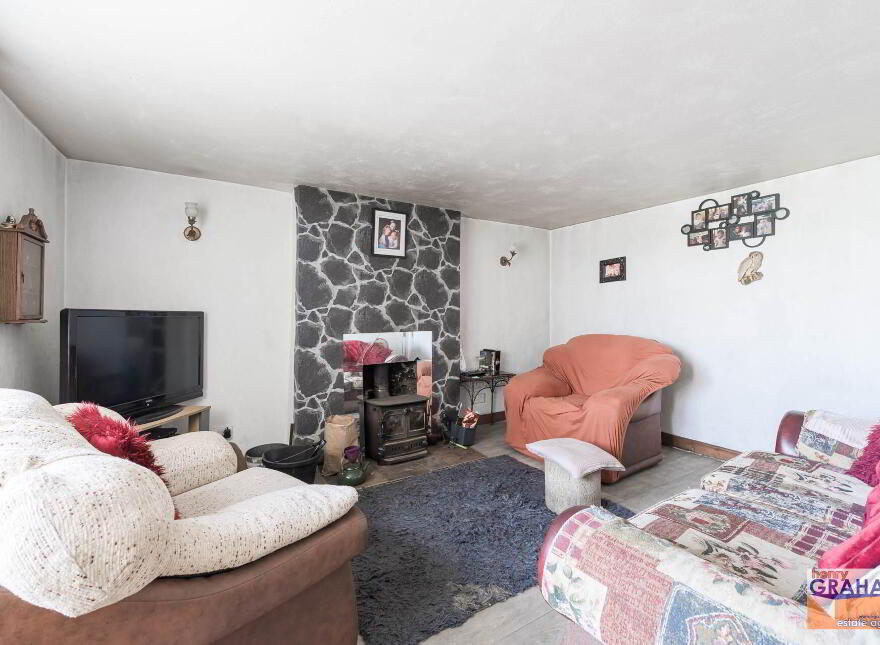 84 Carryduff Road, Temple, Lisburn, BT27 6UA