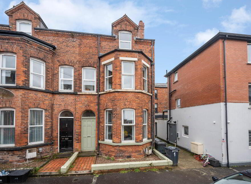 1 Wellington Park Avenue, Belfast, BT9 6DT