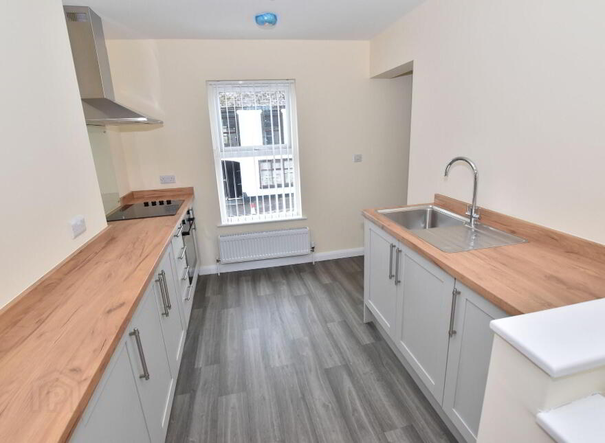 43 Main Street, Kircubbin, BT22 2SR