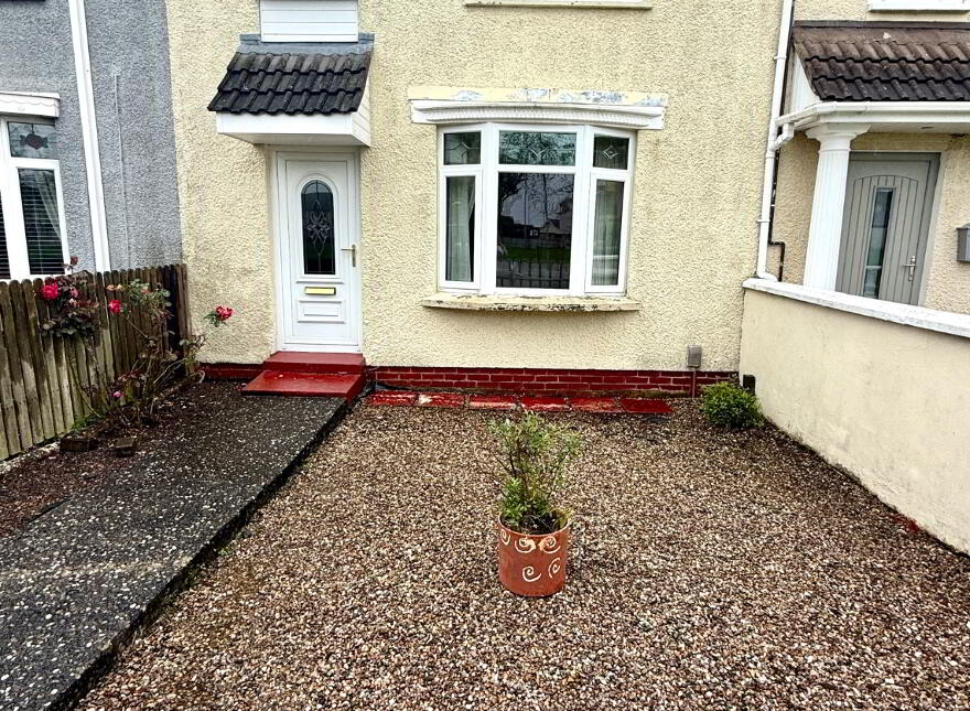 512 Carnhill, Derry, BT48 8BY