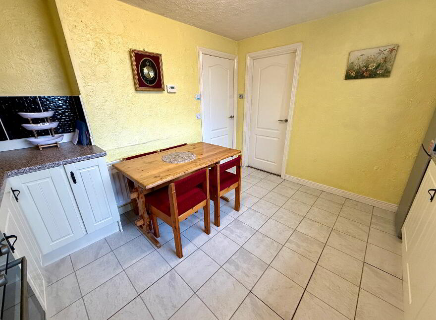 512 Carnhill, Derry, BT48 8BY