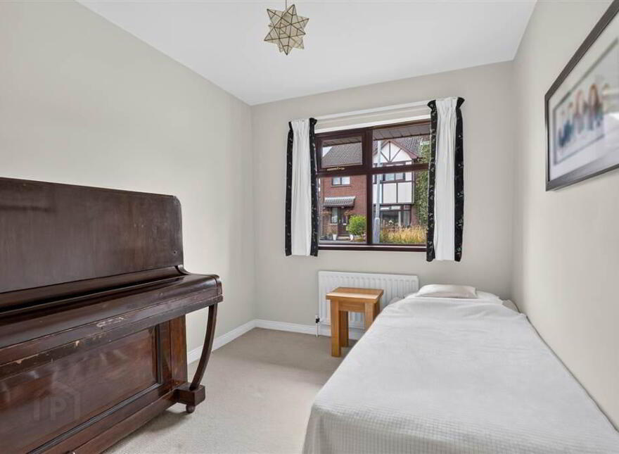 48 Mayfields, Kirkwoods Park, Lisburn, BT28 3RP