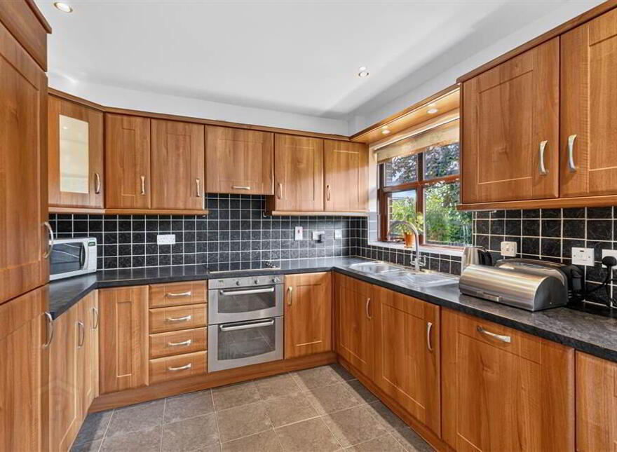48 Mayfields, Kirkwoods Park, Lisburn, BT28 3RP