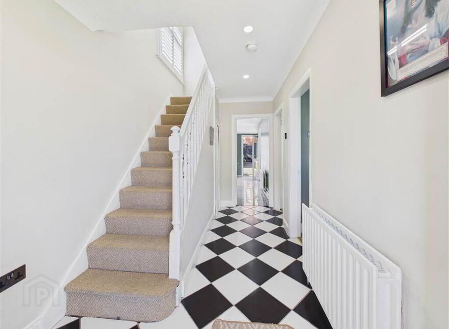166 Upper Dunmurry Lane, Belfast, BT17 0HE