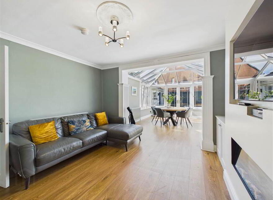 166 Upper Dunmurry Lane, Belfast, BT17 0HE