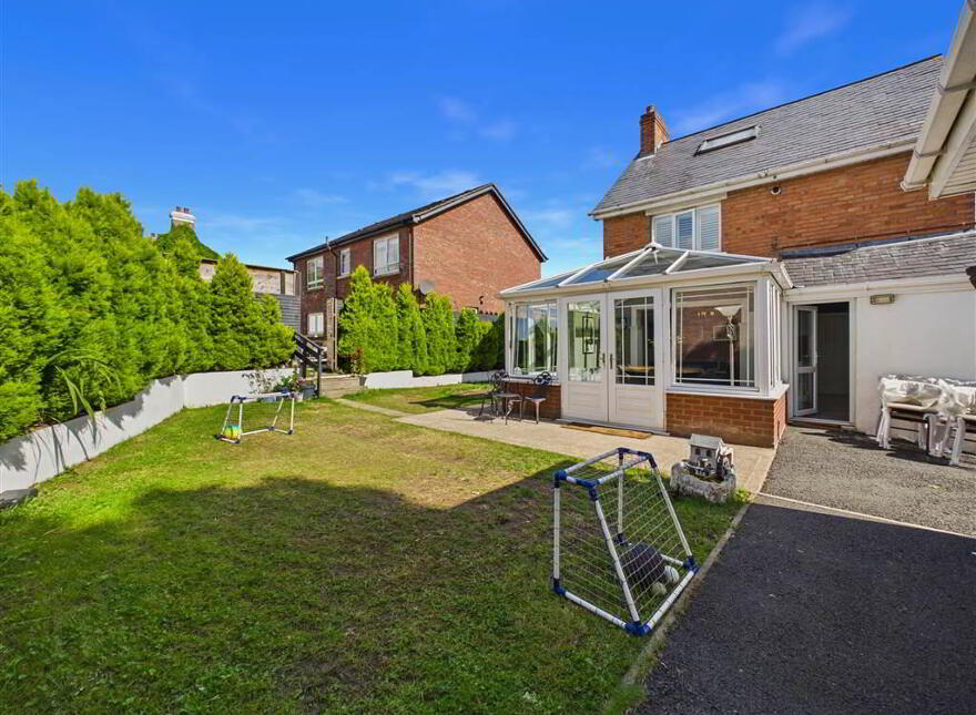 166 Upper Dunmurry Lane, Belfast, BT17 0HE