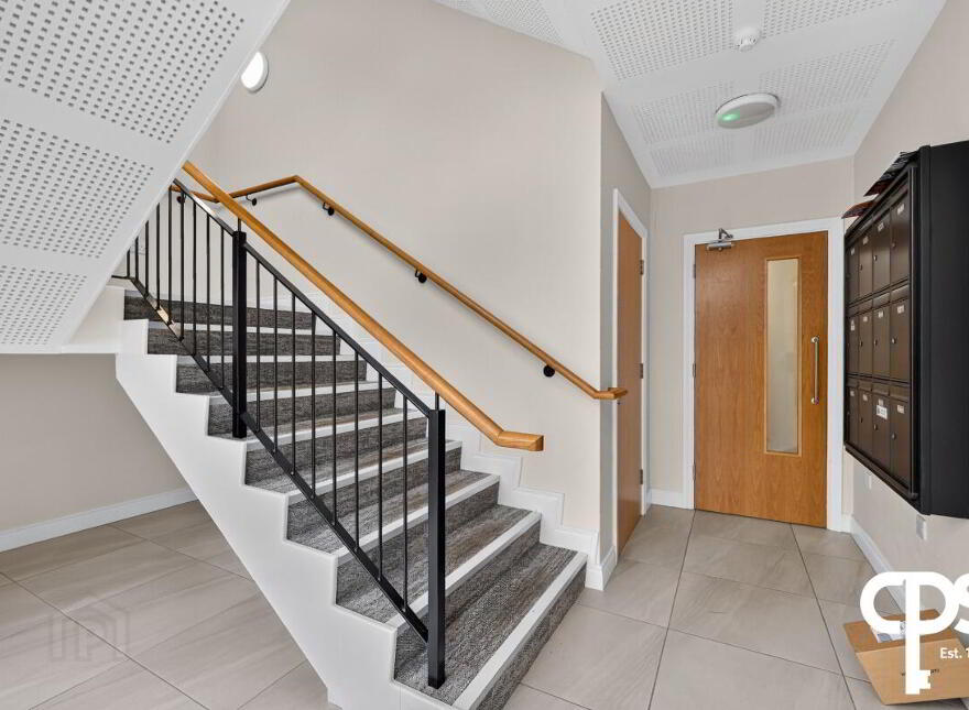 100 The Rose Garden, Dunmurry, Belfast, BT17 9GY