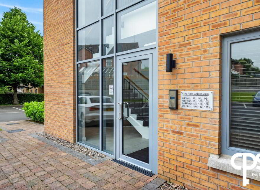 100 The Rose Garden, Dunmurry, Belfast, BT17 9GY