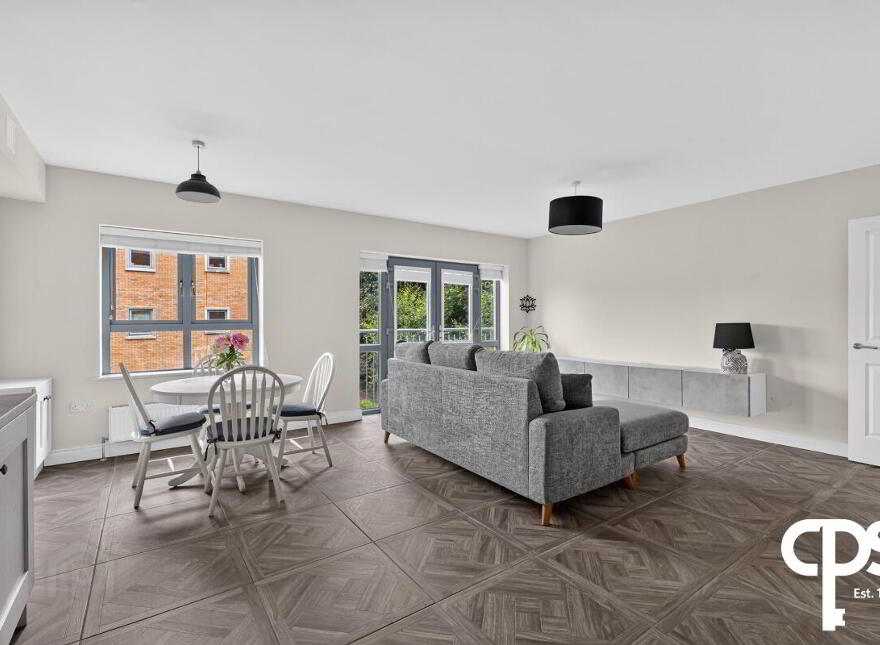 100 The Rose Garden, Dunmurry, Belfast, BT17 9GY