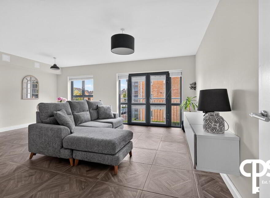 100 The Rose Garden, Dunmurry, Belfast, BT17 9GY