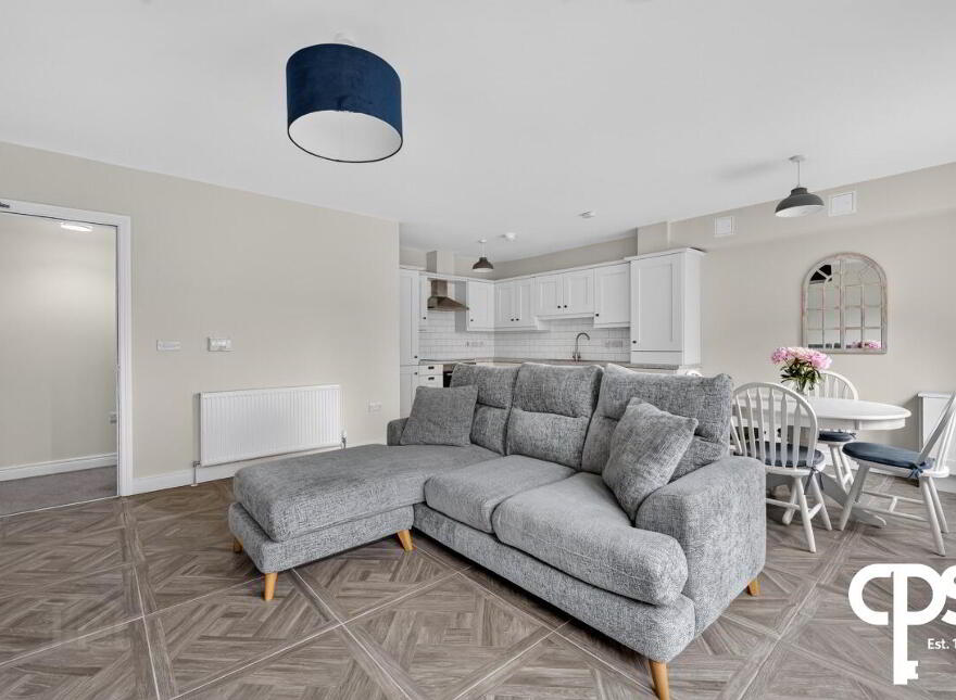 100 The Rose Garden, Dunmurry, Belfast, BT17 9GY