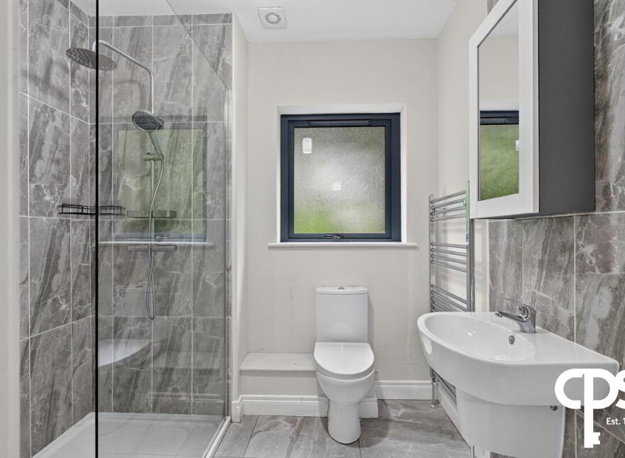 100 The Rose Garden, Dunmurry, Belfast, BT17 9GY