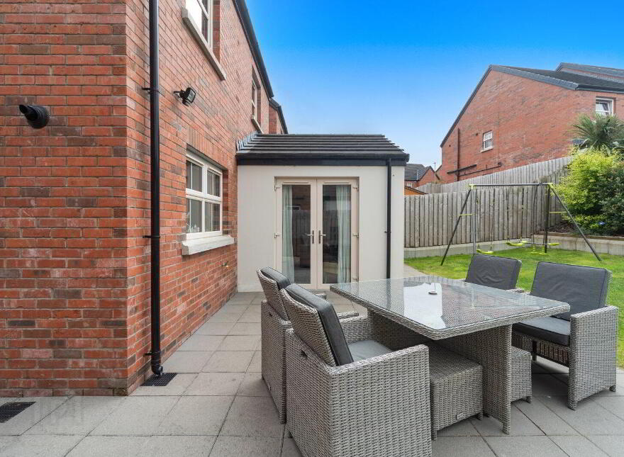 4 Black Quarter Meadow, Carryduff, Belfast, BT8 8GG