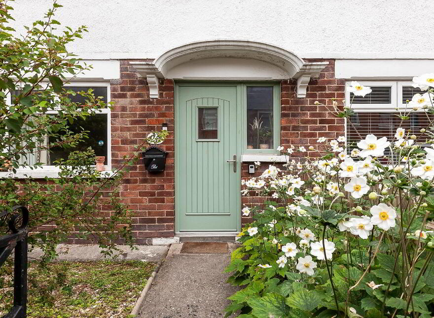28 Ava Drive, Belfast, BT7 3DW
