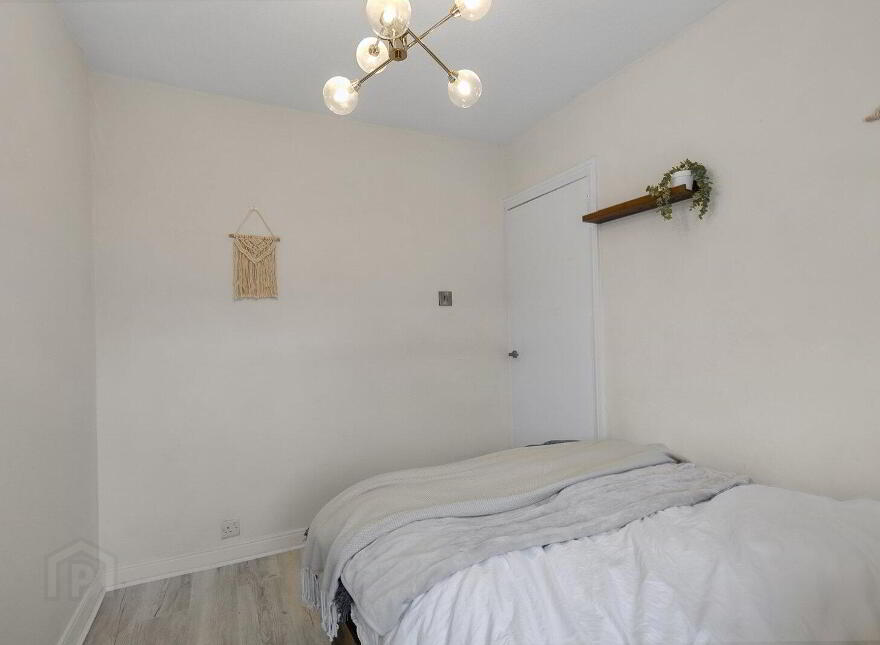 28 Ava Drive, Belfast, BT7 3DW