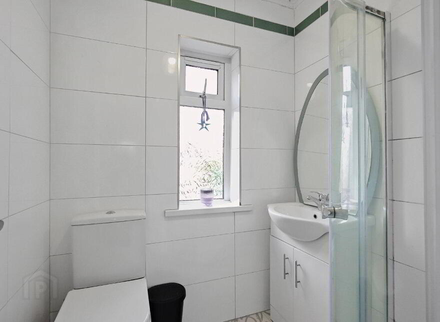 28 Ava Drive, Belfast, BT7 3DW