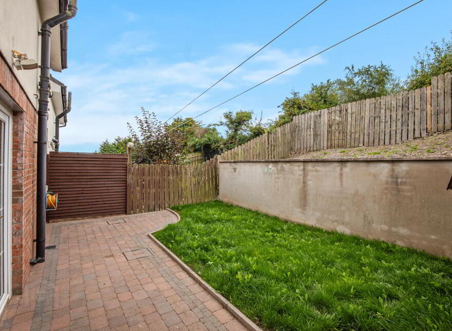 24 Larksborough Avenue, Newtownards, BT23 8SU